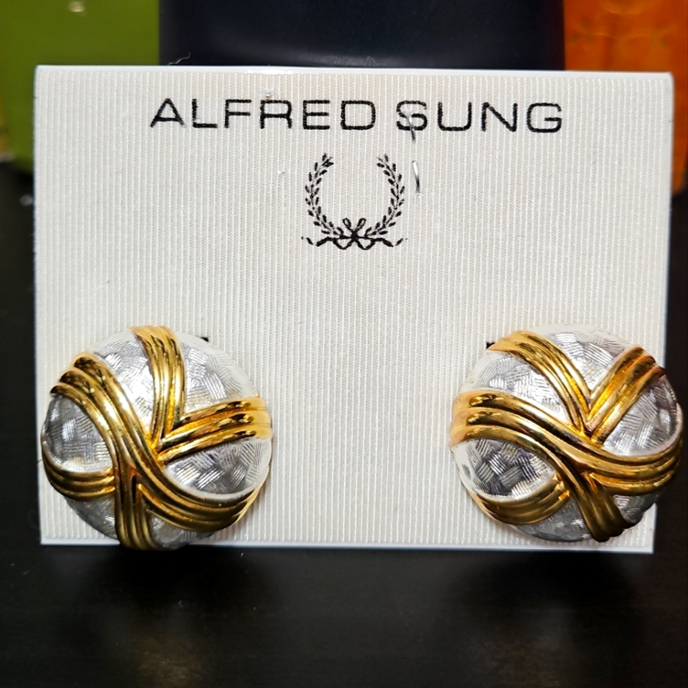 Vintage Alfred Sung clip-on earrings gold and silver
